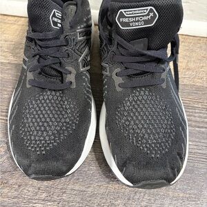 New Balance Men's Black Running Shoes